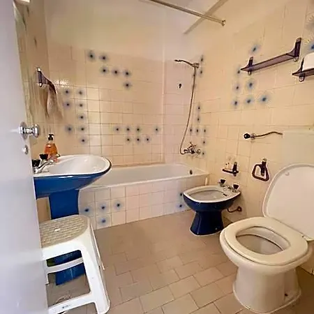 Hotel 2 Floor In